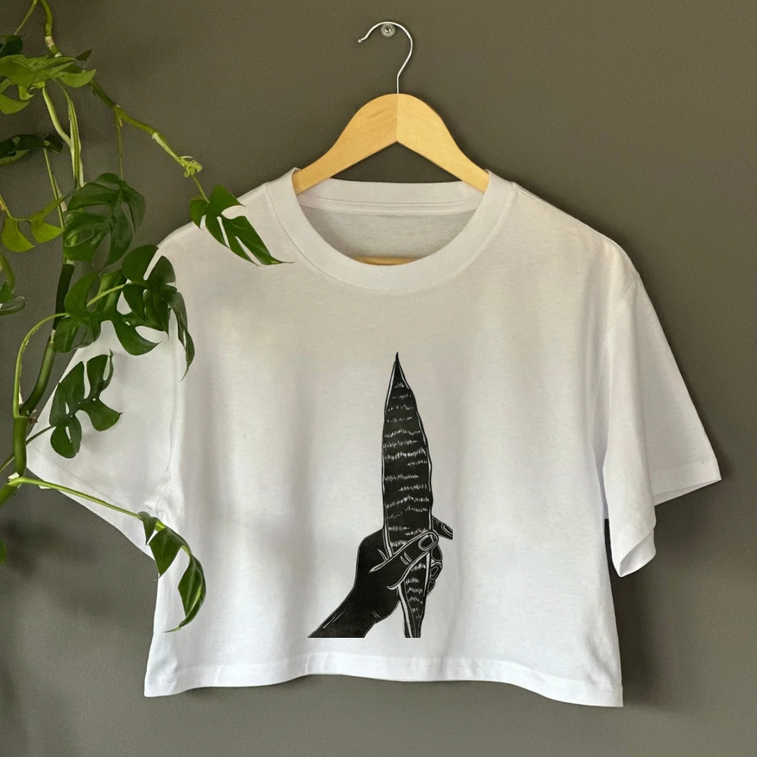 Cropped Tee - Sword